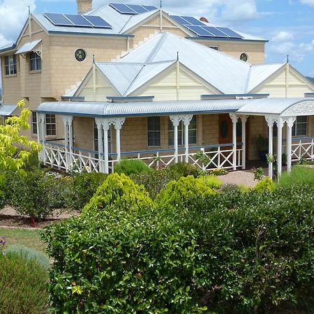 Grovely House Bed & Breakfast Stanthorpe Dış mekan fotoğraf