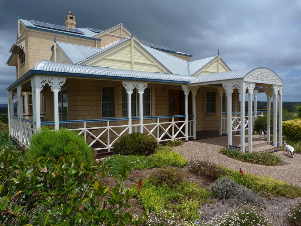 Grovely House Bed & Breakfast Stanthorpe Dış mekan fotoğraf