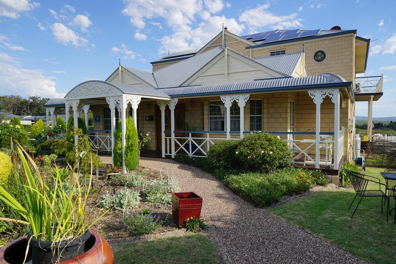 Grovely House Bed & Breakfast Stanthorpe Dış mekan fotoğraf